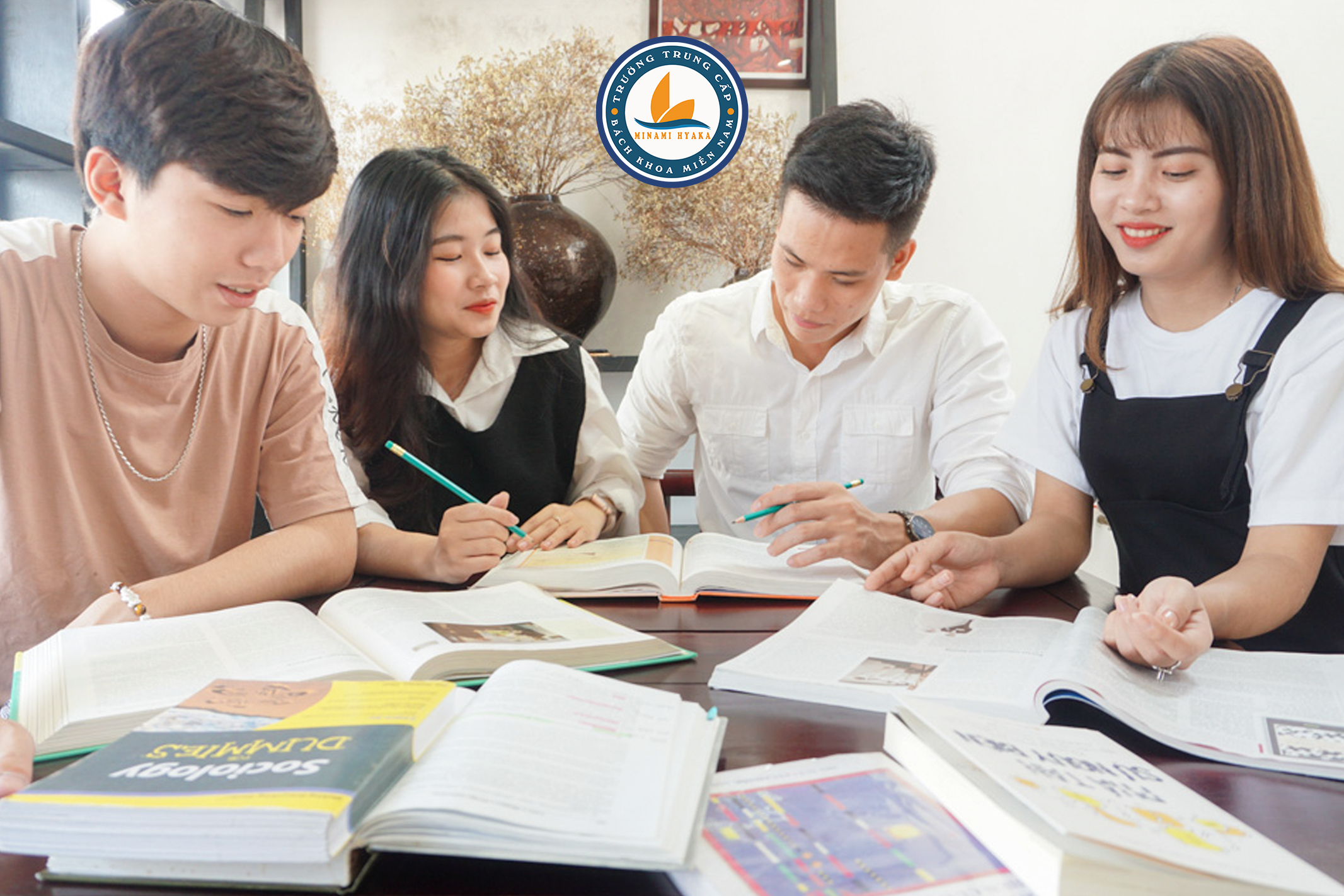 Cơ hội làm việc ở nhiều lĩnh vực với nghề Kế toán